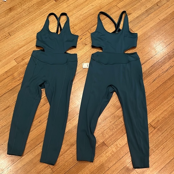 FP MOVEMENT Back It Up Onesie / Pacific New - Picture 10 of 16